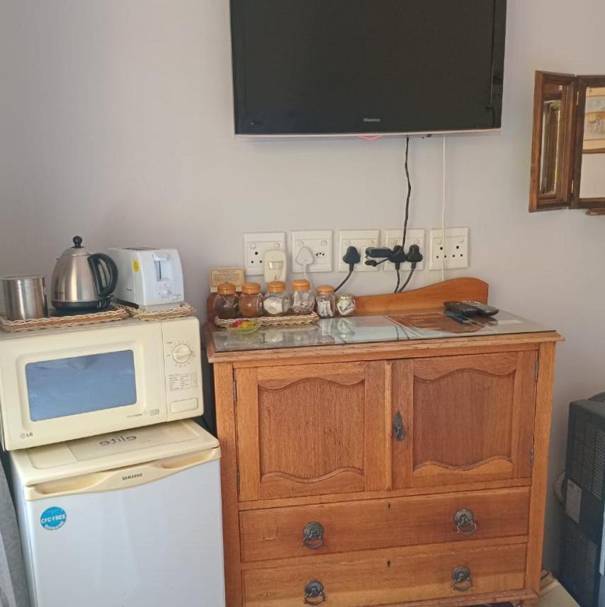 The Nook B&B Kimberley Bagian luar foto